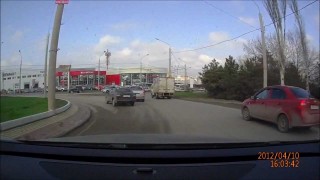 Russian Traffic Lights Cause Accidents